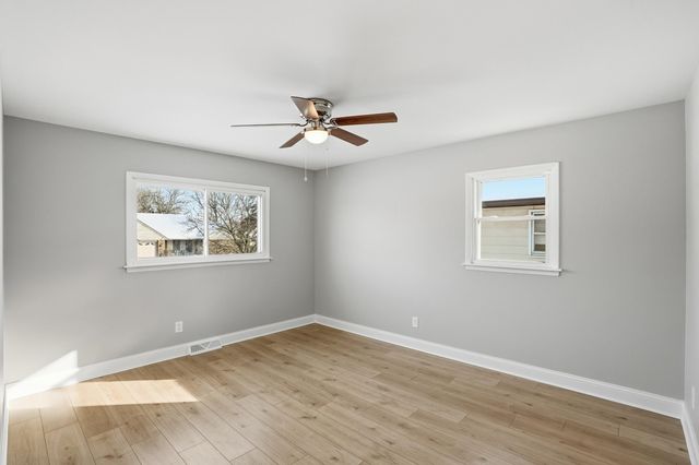 2008 Sir Richard Road, Schererville, IN 46375