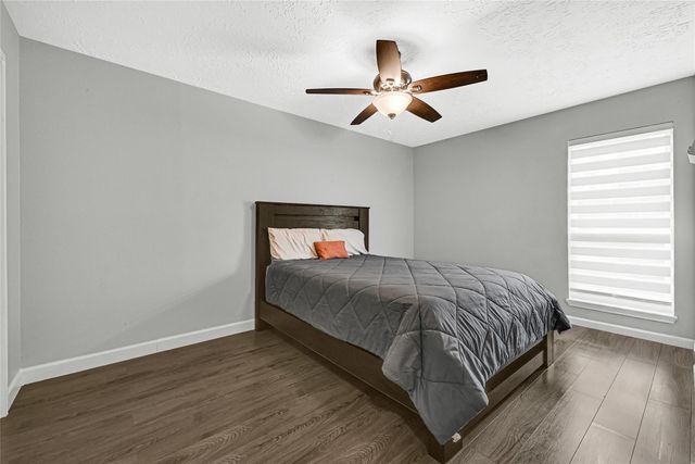 2407 Rambling Brook Drive, Spring, TX 77373