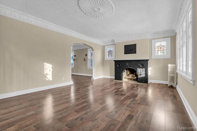 16565 Roselawn Street, Detroit, MI 48221