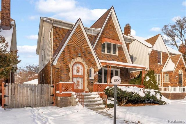 16565 Roselawn Street, Detroit, MI 48221