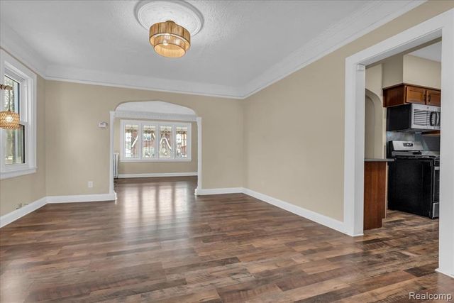 16565 Roselawn Street, Detroit, MI 48221