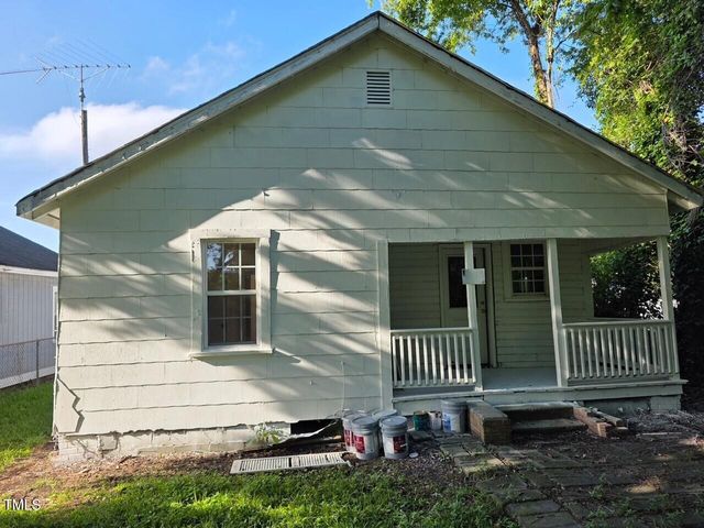 905 Chestnut Street, Fayetteville, NC 28301