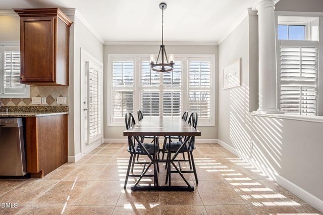 5516 Colonial Oaks Drive, Apex, NC 27539