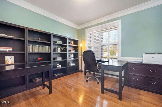 5516 Colonial Oaks Drive, Apex, NC 27539