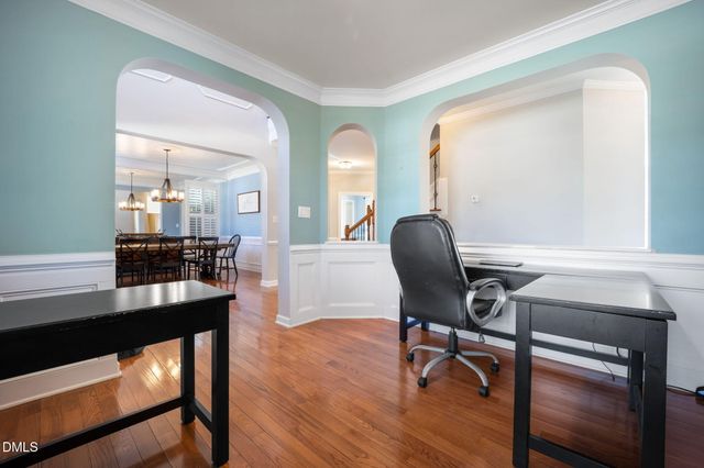 5516 Colonial Oaks Drive, Apex, NC 27539