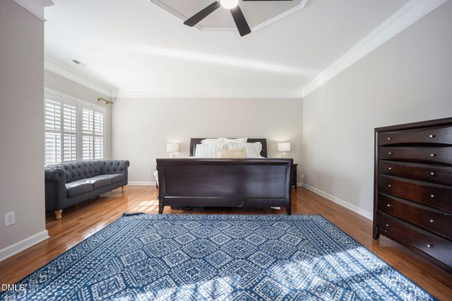 5516 Colonial Oaks Drive, Apex, NC 27539