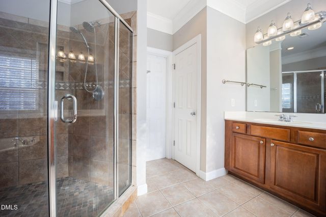 5516 Colonial Oaks Drive, Apex, NC 27539