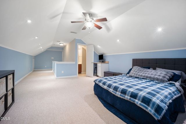 5516 Colonial Oaks Drive, Apex, NC 27539