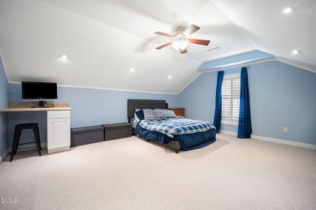 5516 Colonial Oaks Drive, Apex, NC 27539