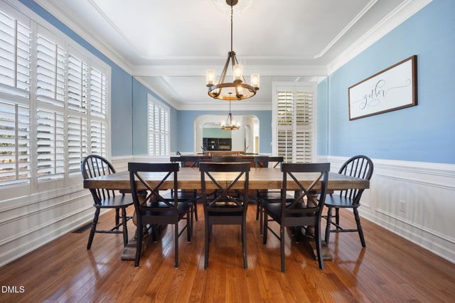 5516 Colonial Oaks Drive, Apex, NC 27539