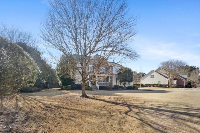 5516 Colonial Oaks Drive, Apex, NC 27539