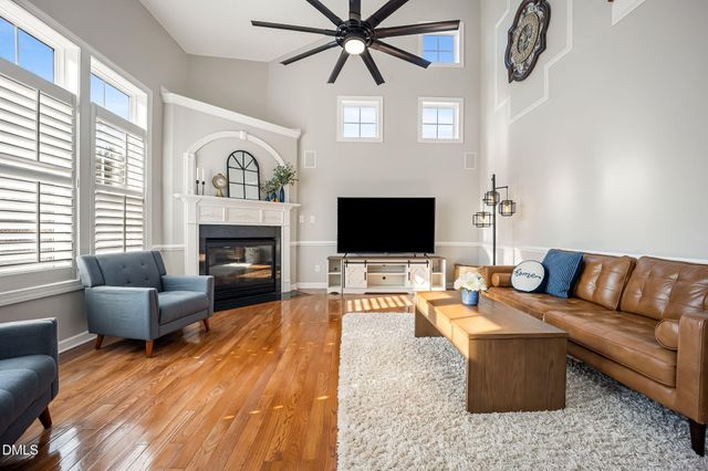 5516 Colonial Oaks Drive, Apex, NC 27539