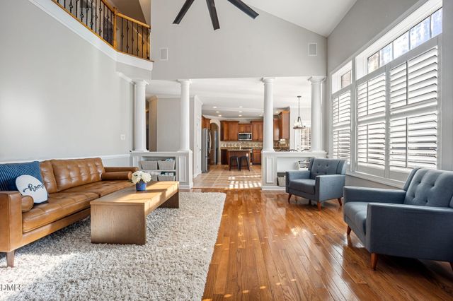 5516 Colonial Oaks Drive, Apex, NC 27539