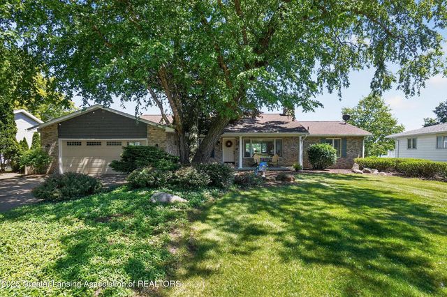 1005 W Geneva Drive, Dewitt, MI 48820