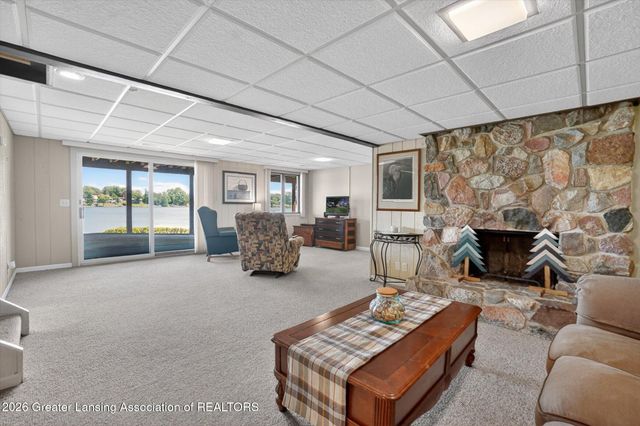 1005 W Geneva Drive, Dewitt, MI 48820