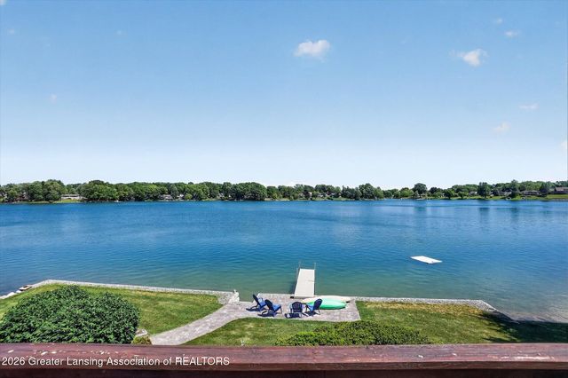 1005 W Geneva Drive, Dewitt, MI 48820