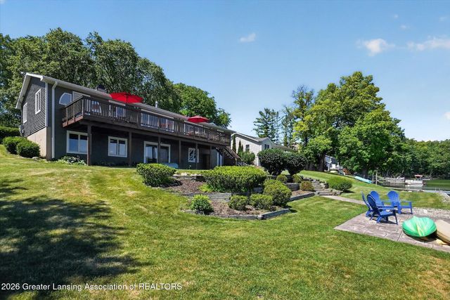 1005 W Geneva Drive, Dewitt, MI 48820