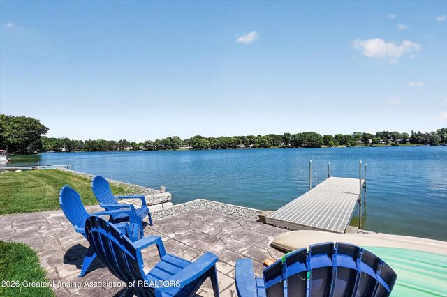 1005 W Geneva Drive, Dewitt, MI 48820