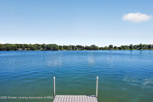 1005 W Geneva Drive, Dewitt, MI 48820