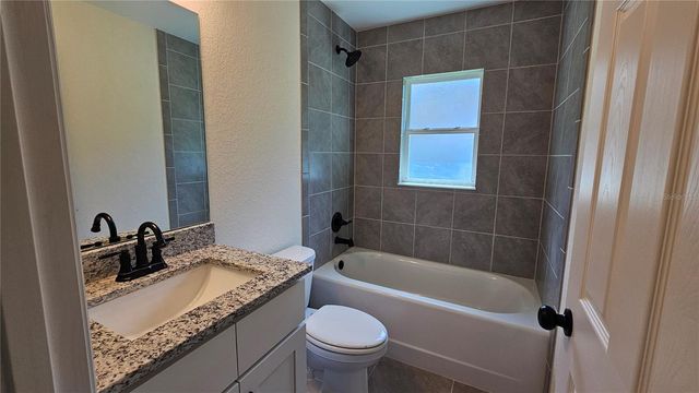 6 BAY PASS TERRACE, Ocklawaha, FL 32179