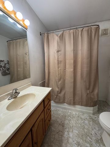 503 N 6th Street, Marshall, MN 56258