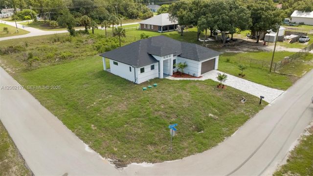 466 Laconic Avenue, Lehigh Acres, FL 33974