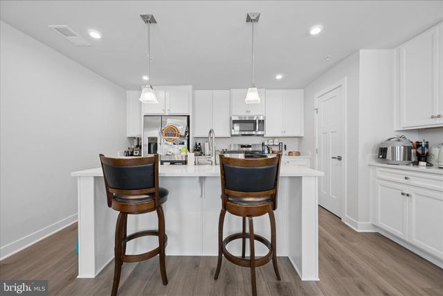 42587 PITLOCHRY TER, Sterling, VA 20166