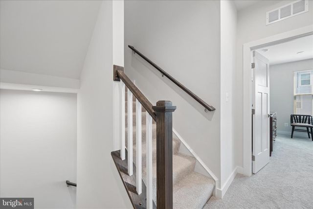 42587 PITLOCHRY TER, Sterling, VA 20166