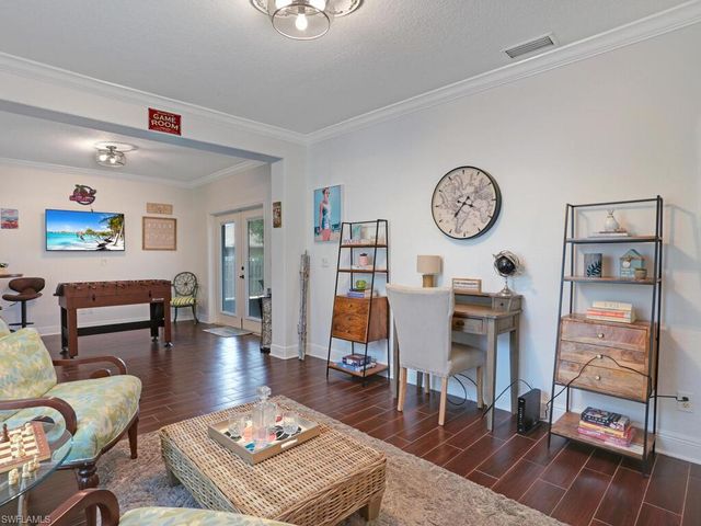 783 92nd AVE N, Naples, FL 34108