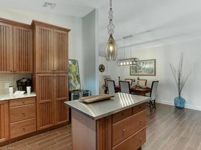 783 92nd AVE N, Naples, FL 34108