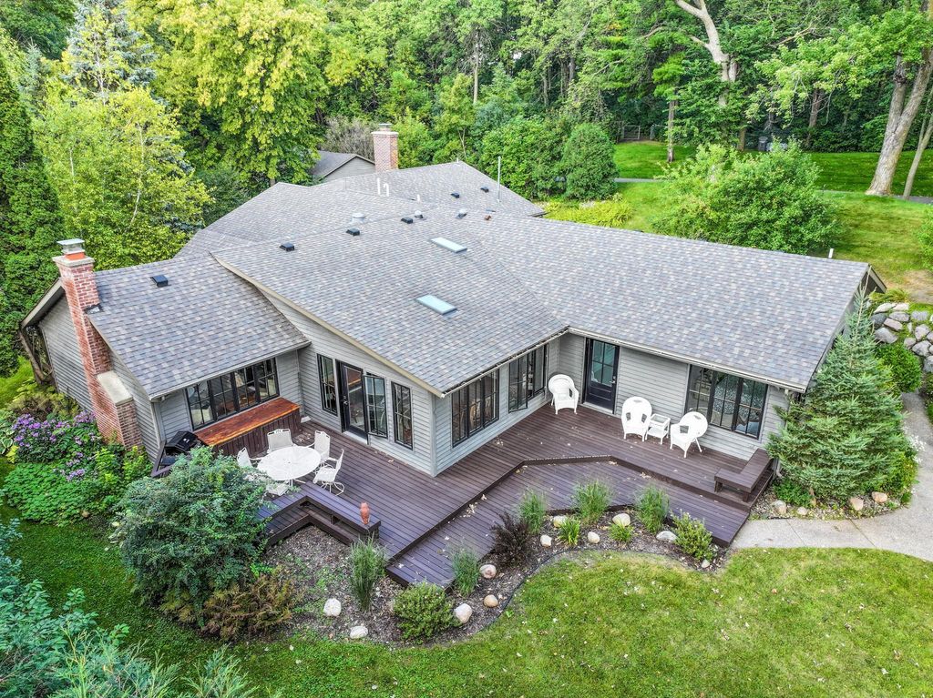 3877 Tolena Road NE, Alexandria, MN 56308