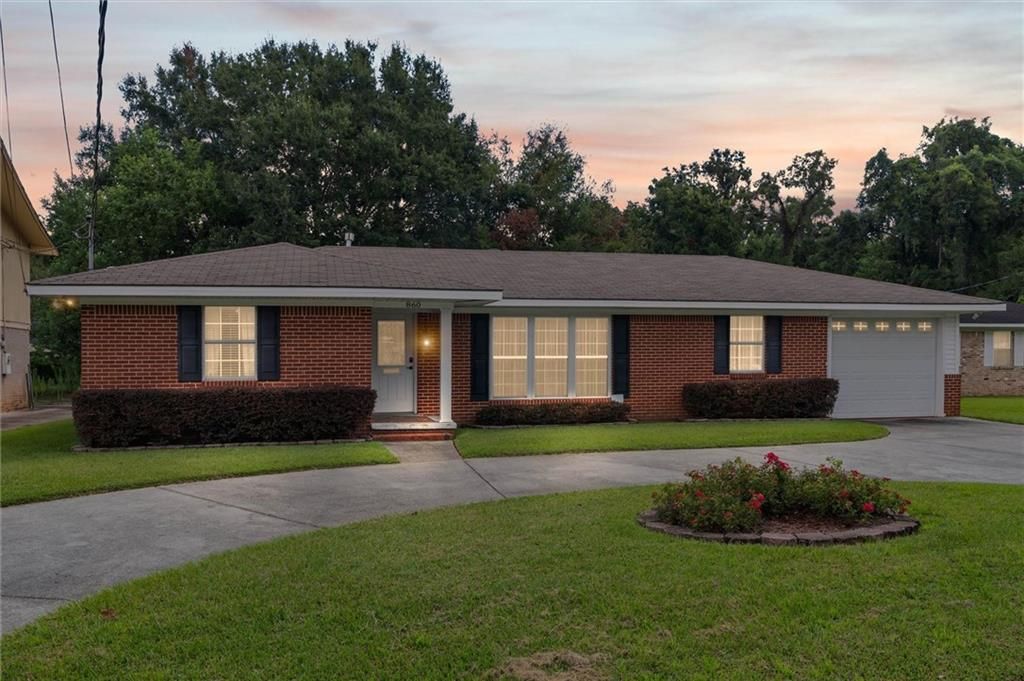 860 Summerville Street, Mobile, AL 36617