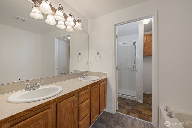 1214 S Cheyenne Court, Tacoma, WA 98405