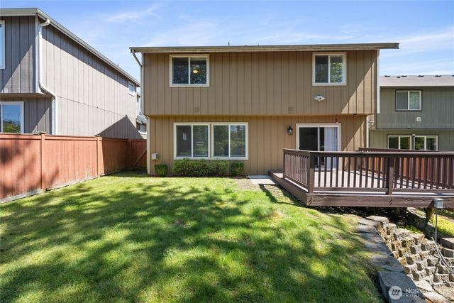 1214 S Cheyenne Court, Tacoma, WA 98405