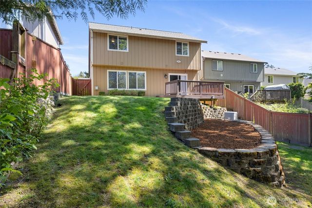 1214 S Cheyenne Court, Tacoma, WA 98405