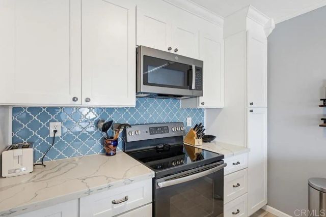 3211 Midway Drive 304, San Diego, CA 92110
