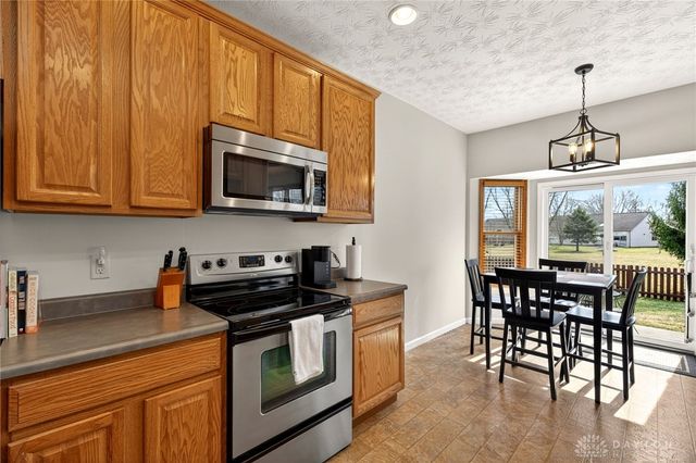 1744 Curry Branch Drive, Tipp City, OH 45371