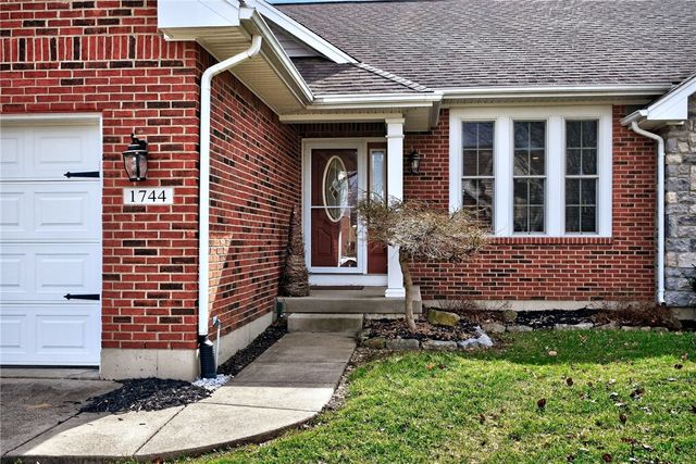 1744 Curry Branch Drive, Tipp City, OH 45371