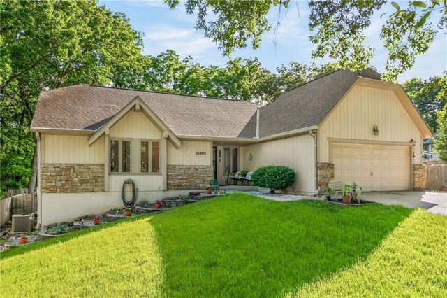 11301 E 71st Street, Raytown, MO 64133