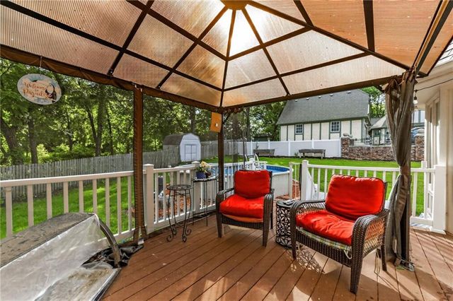 11301 E 71st Street, Raytown, MO 64133