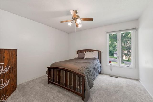 11301 E 71st Street, Raytown, MO 64133