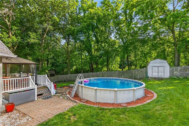 11301 E 71st Street, Raytown, MO 64133