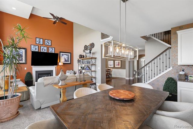 4960 W Stonegate Circle, Lake Orion, MI 48359