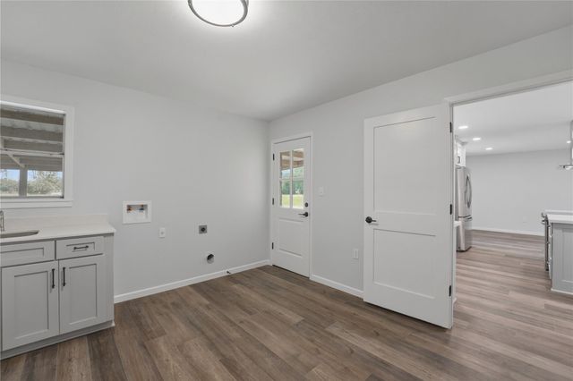 139 Owl Creek RD, La Grange, TX 78960