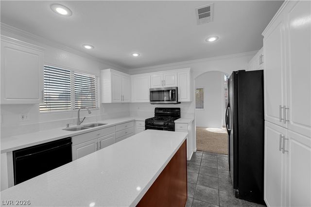 8915 Sandy Slate Way, Las Vegas, NV 89123