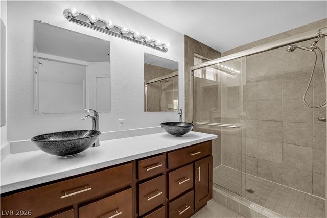 8915 Sandy Slate Way, Las Vegas, NV 89123