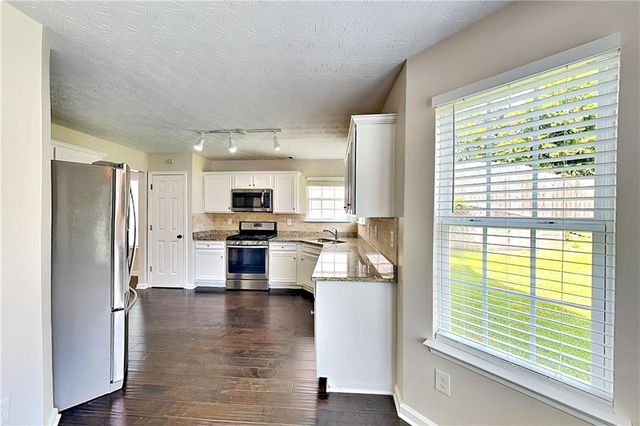 34 Belmont Park Drive, Newnan, GA 30263
