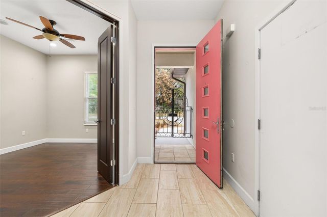 236 E NEWELL STREET, Winter Garden, FL 34787