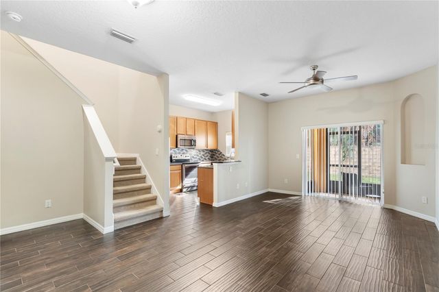 2020 RETREAT VIEW CIRCLE, Sanford, FL 32771