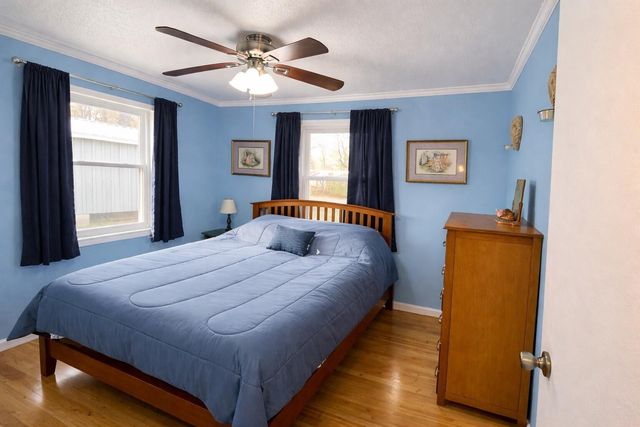 204 Lakeview Drive, Onalaska, TX 77360